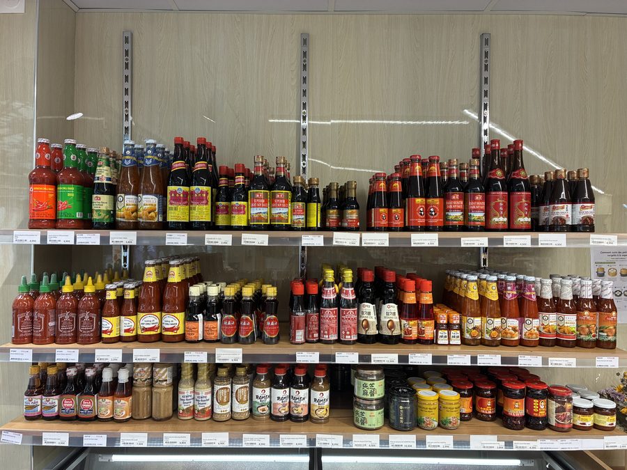 Rayon sauces et condiments asiatiques chez Yommi Mart